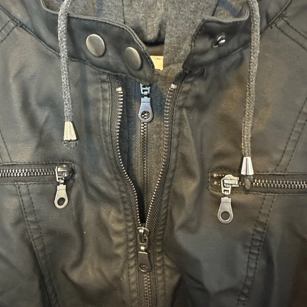 Plus size, faux black leather jacket with attached gray hoodie lining. Size 2x - Picture 2 of 9